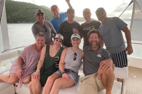 Review img # 36 of the yacht TOUCH THE SKY