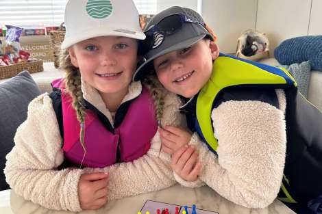 Review img # 39 of the yacht UNWAVERING