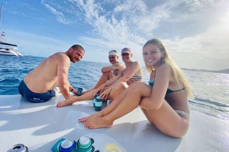 Review img # 91 of the yacht WHISKEY BUSINESS