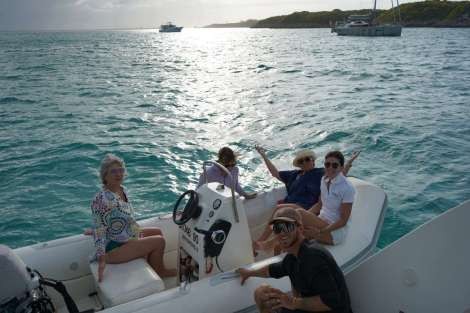 Review img # 3 of the yacht WHISPERS II